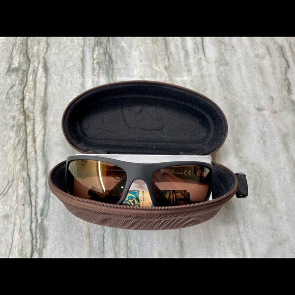 Maui Jim Peahi Sunglasses - Picture 1 of 9